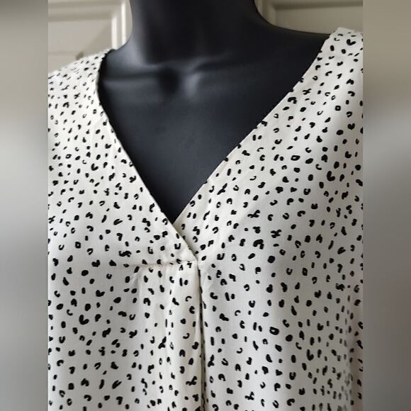 Old Navy Relaxed V-Neck Tunic  Long sleeve Size M - Picture 4 of 7